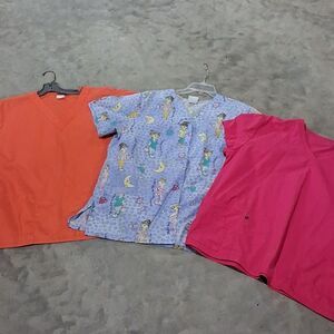 Size L. Scrubs: 3 tops by Dickies, Cherokee, Simply Basic.  